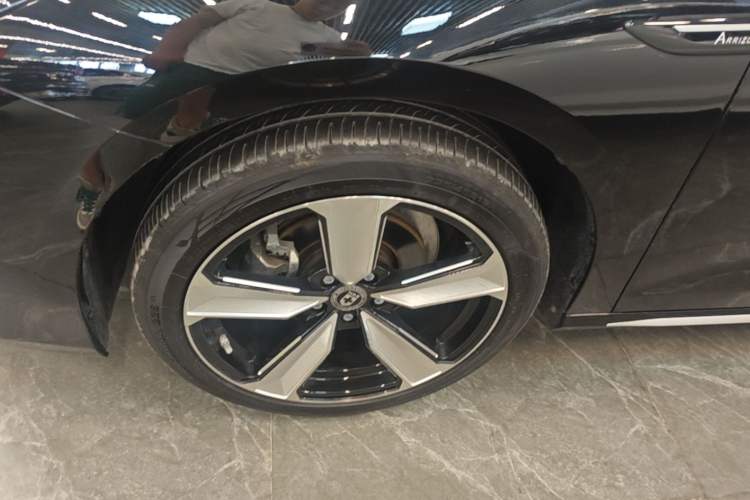 Used Chery Arrizo 8 2022 1.6T DCT Elite Left Front Wheel Hub