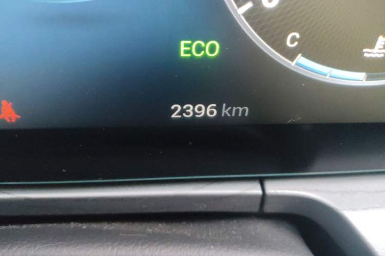Used Chery Arrizo 8 2022 1.6T DCT Zhen Odometer Close Up