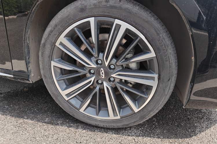 Used Chery Arrizo 8 2022 1.6T DCT Elite Right Front Wheel Hub