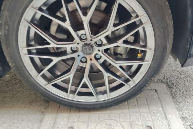 Used Chery Arrizo 8 2022 1.6T DCT Ya Right Front Wheel Hub
