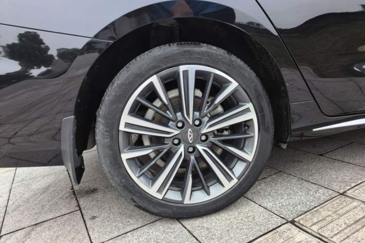 Used Chery Arrizo 8 2022 1.6T DCT Elite Right Rear Wheel Hub