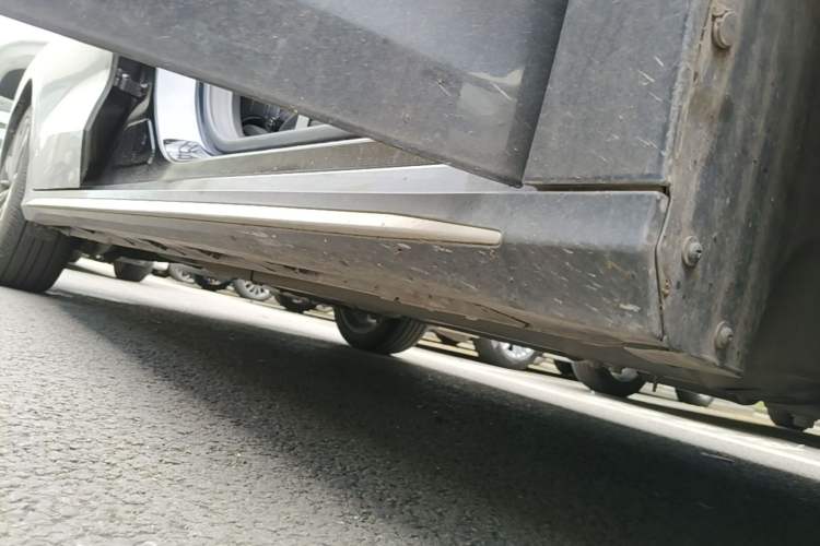 Used Chery Arrizo 8 2022 1.6T DCT Ya Right Side Sill