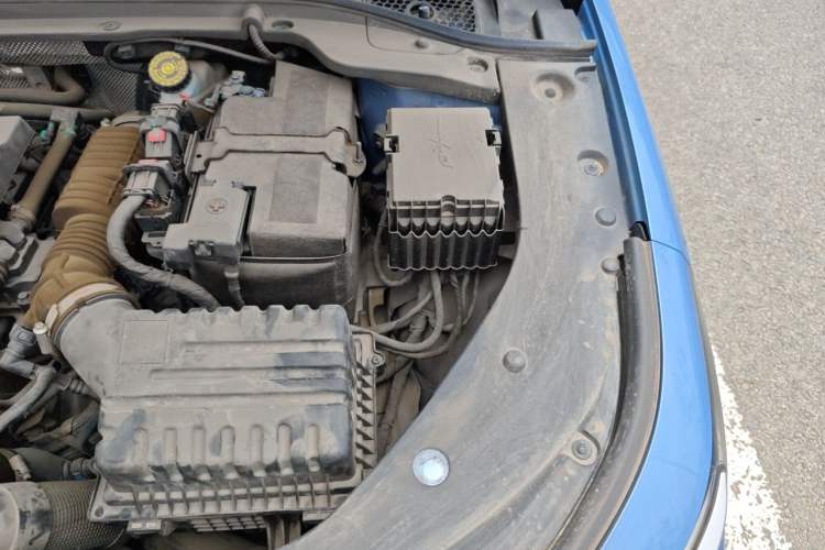 Used Chery Arrizo 8 2022 1.6T DCT Elite Engine Bay Left