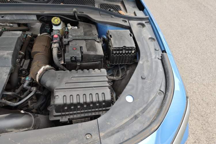 Used Chery Arrizo 8 2022 1.6T DCT Elite Engine Bay Left