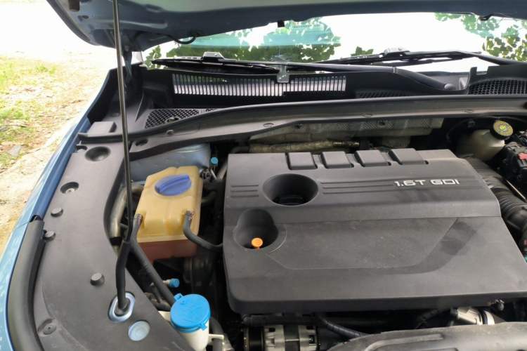 Used Chery Arrizo 8 2022 1.6T DCT Zhen Engine Bay Right