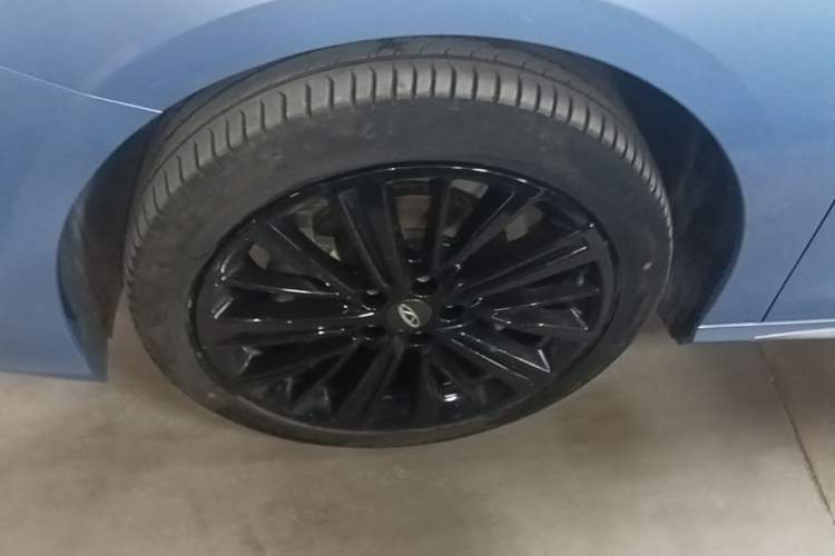 Used Chery Arrizo 8 2022 1.6T DCT Zhen Left Front Wheel Hub