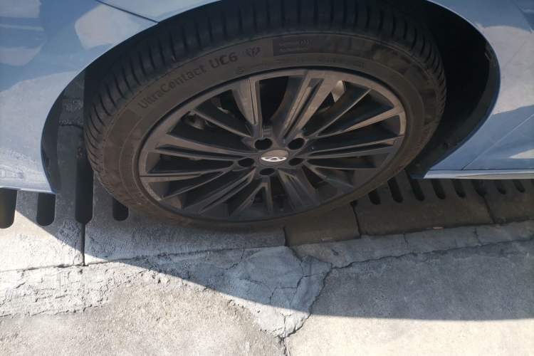 Used Chery Arrizo 8 2022 1.6T DCT Zhen Left Front Wheel Hub