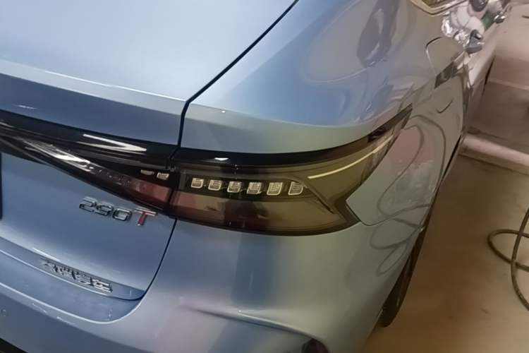 Used Chery Arrizo 8 2022 1.6T DCT Zhen Right Rear Taillight