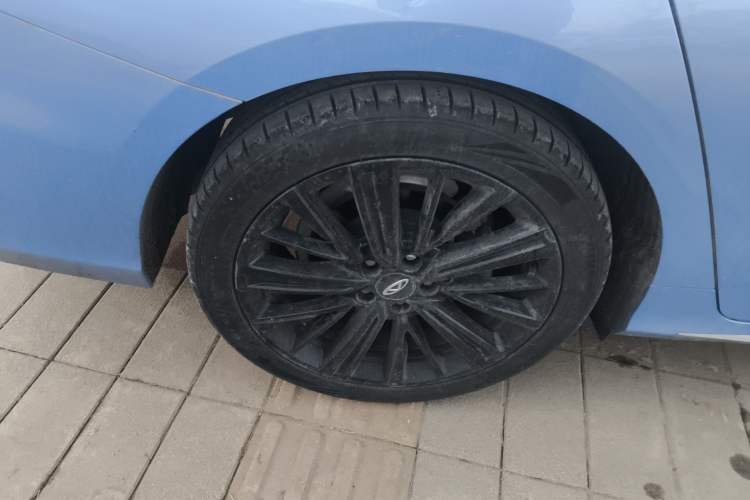 Used Chery Arrizo 8 2022 1.6T DCT Zhen Right Rear Wheel Hub