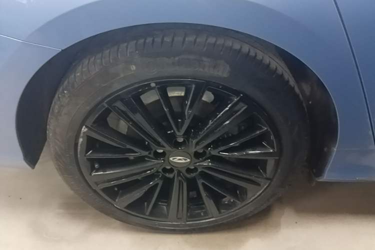Used Chery Arrizo 8 2022 1.6T DCT Zhen Right Rear Wheel Hub