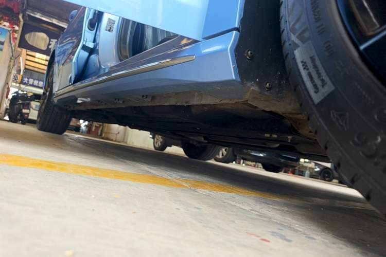 Used Chery Arrizo 8 2022 1.6T DCT Zhen Right Side Sill