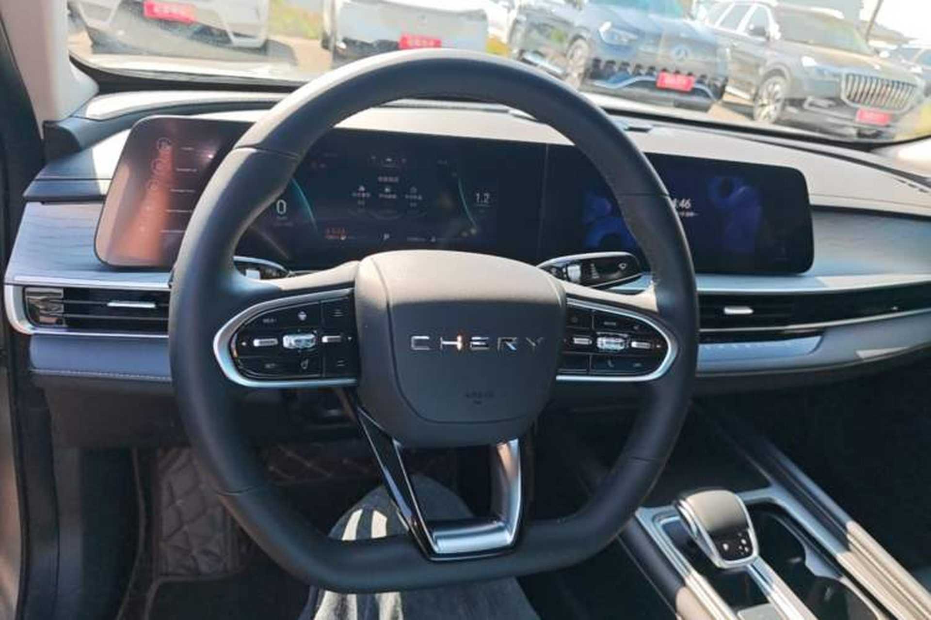 Used Chery Arrizo 8 2022 1.6T DCT Elite Center Console