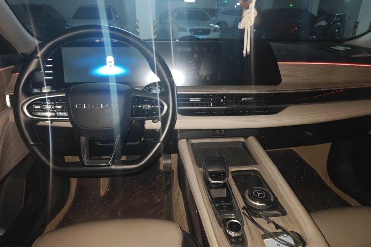 Used Chery Arrizo 8 2022 1.6T DCT Ya Center Console