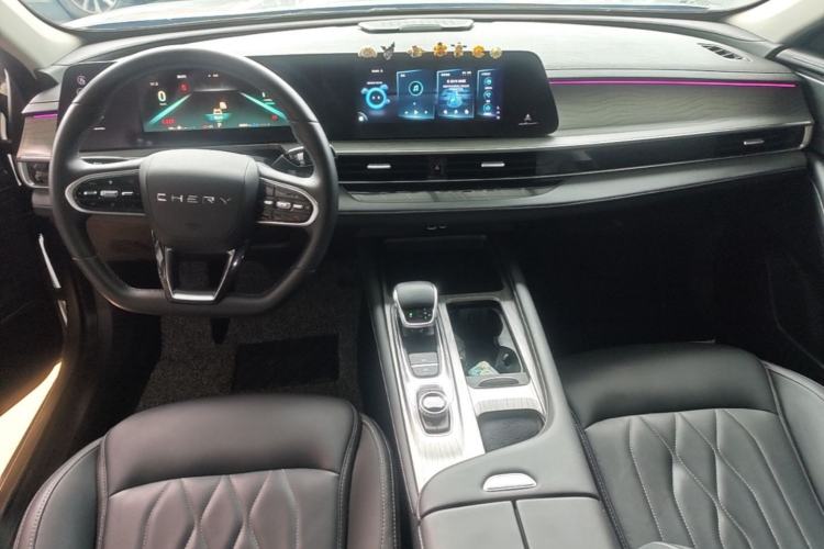 Used Chery Arrizo 8 2022 1.6T DCT Elite Center Console