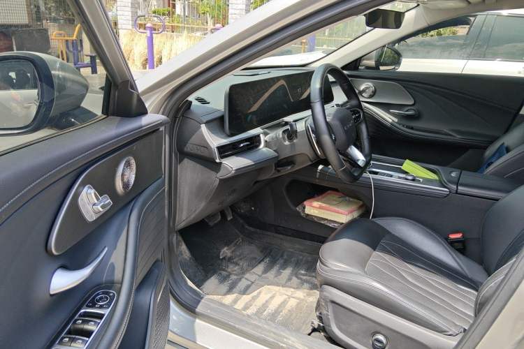 Used Chery Arrizo 8 2022 1.6T DCT Ya Driver Seat