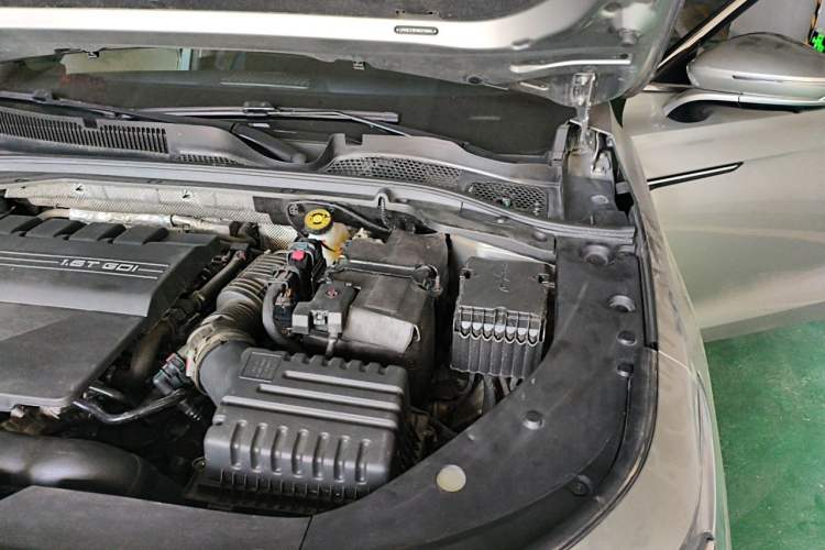 Used Chery Arrizo 8 2022 1.6T DCT Zhen Engine Bay Left