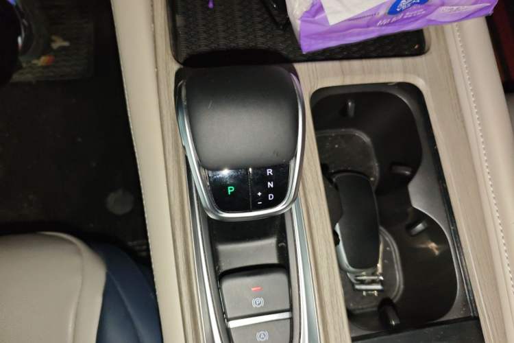 Used Chery Arrizo 8 2022 1.6T DCT Ya Gear Lever