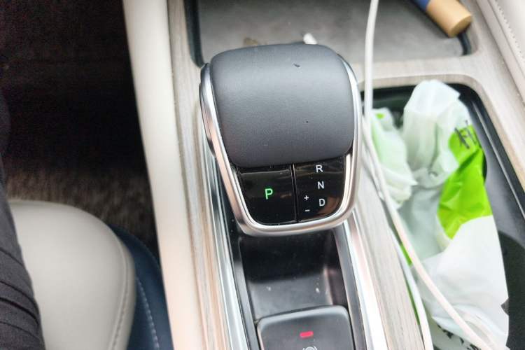 Used Chery Arrizo 8 2022 1.6T DCT Ya Gear Lever