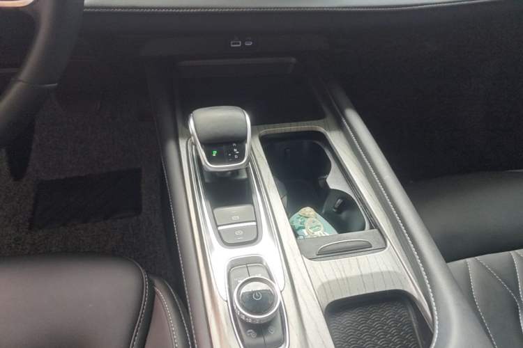 Used Chery Arrizo 8 2022 1.6T DCT Elite Gear Lever