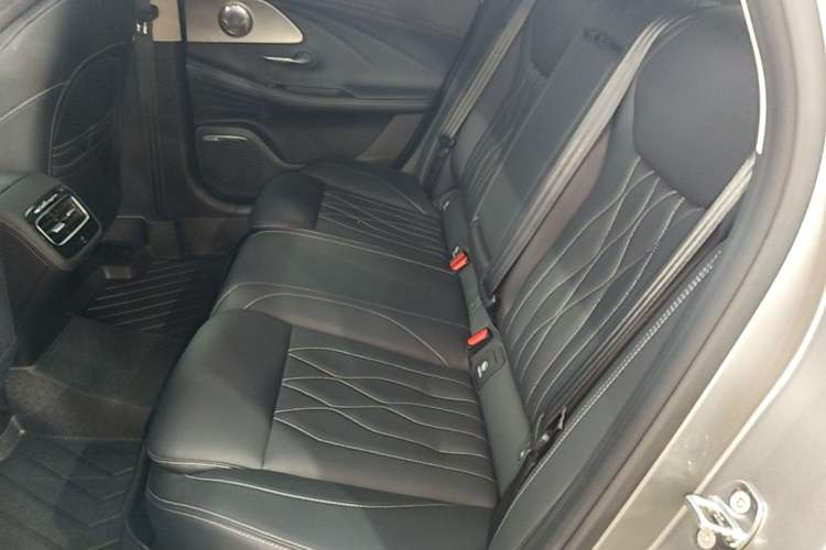 Used Chery Arrizo 8 2022 1.6T DCT Ya Left Rear Seat