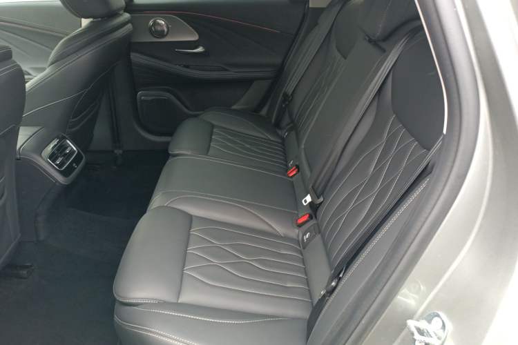 Used Chery Arrizo 8 2022 1.6T DCT Elite Left Rear Seat