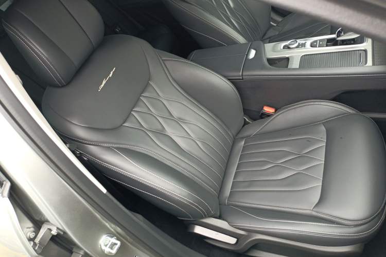 Used Chery Arrizo 8 2022 1.6T DCT Elite Right Front Seat