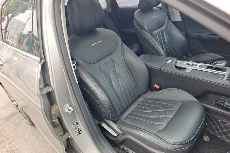 Used Chery Arrizo 8 2022 1.6T DCT Elite Right Front Seat