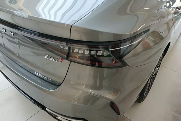 Used Chery Arrizo 8 2022 1.6T DCT Elite Right Rear Taillight