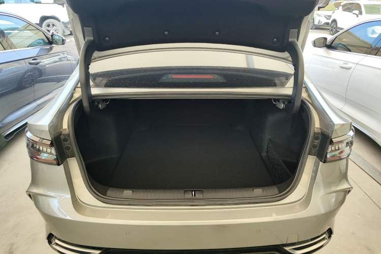 Used Chery Arrizo 8 2022 1.6T DCT Ya Trunk