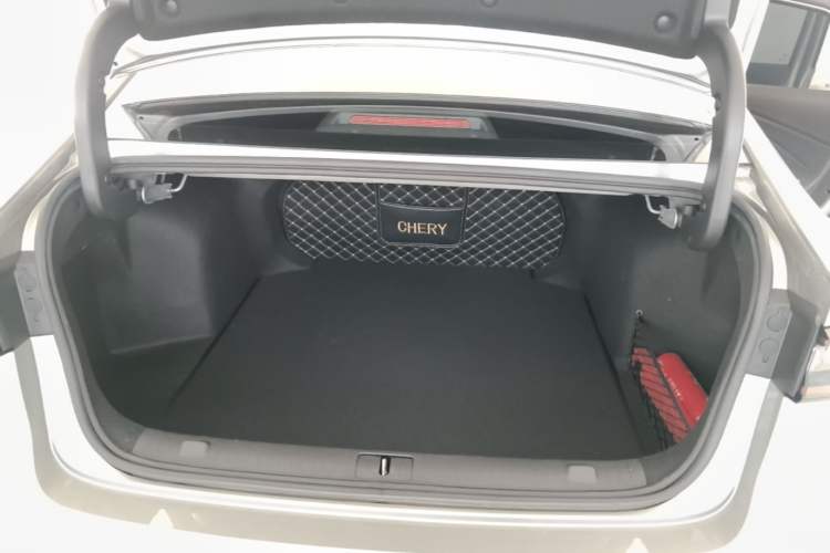 Used Chery Arrizo 8 2022 1.6T DCT Zhen Trunk