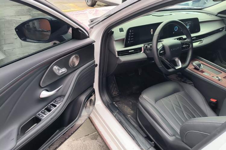 Used Chery Arrizo 8 2022 1.6T DCT Elite Driver Seat