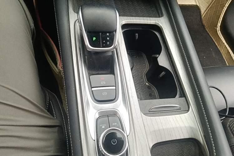 Used Chery Arrizo 8 2022 1.6T DCT Elite Gear Lever
