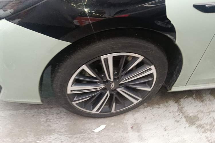 Used Chery Arrizo 8 2022 1.6T DCT Elite Left Front Wheel Hub
