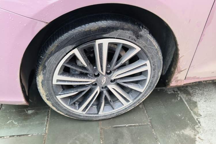Used Chery Arrizo 8 2022 1.6T DCT Elite Left Front Wheel Hub