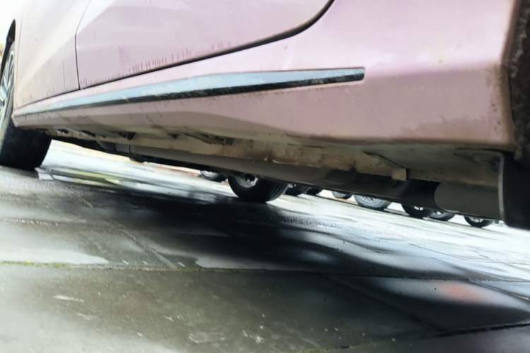 Used Chery Arrizo 8 2022 1.6T DCT Elite Left Side Sill