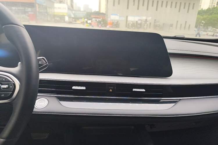 Used Chery Arrizo 8 2022 1.6T DCT Ya Audio And AC Panel