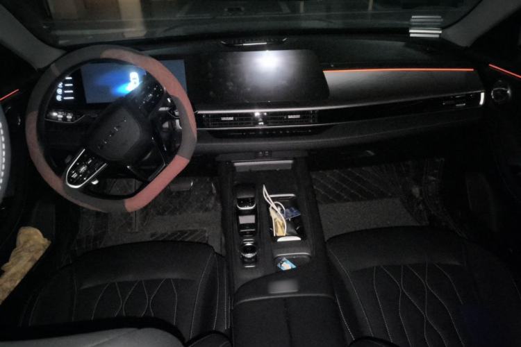 Used Chery Arrizo 8 2022 1.6T DCT Ya Center Console