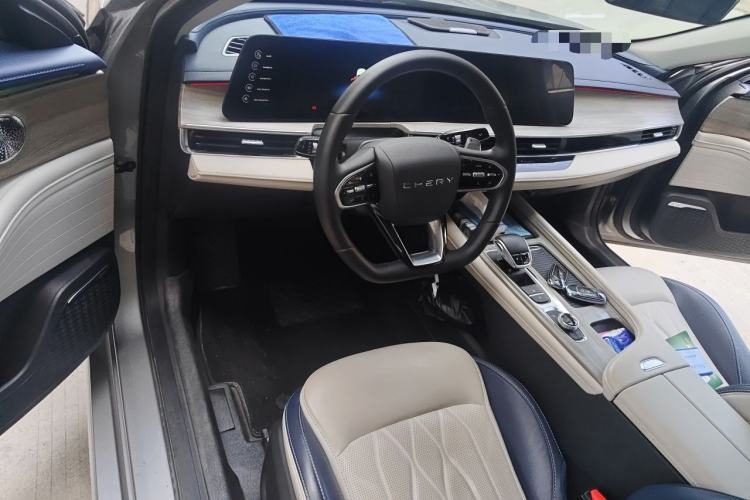 Used Chery Arrizo 8 2022 1.6T DCT Ya Center Console