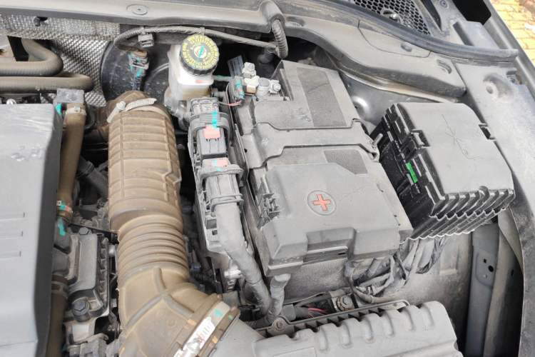 Used Chery Arrizo 8 2022 1.6T DCT Elite Engine Bay Left