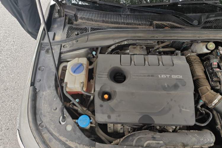 Used Chery Arrizo 8 2022 1.6T DCT Elite Engine Bay Right