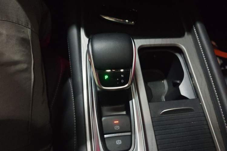 Used Chery Arrizo 8 2022 1.6T DCT Ya Gear Lever