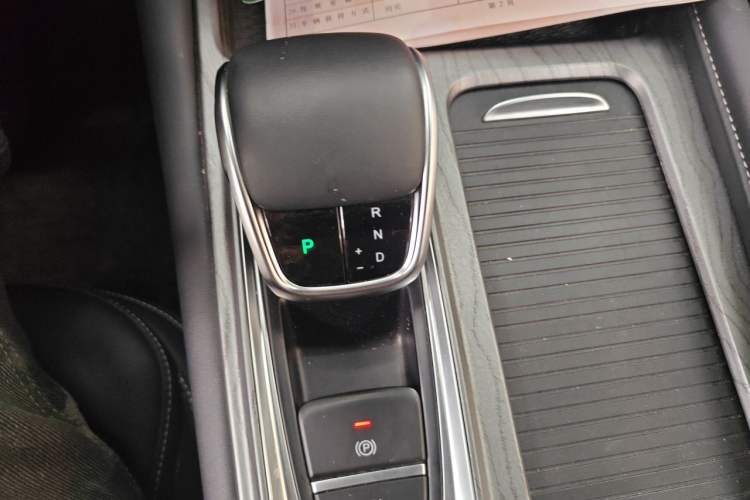 Used Chery Arrizo 8 2022 1.6T DCT Elite Gear Lever