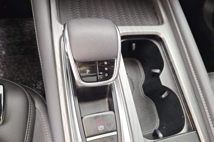 Used Chery Arrizo 8 2022 1.6T DCT Elite Gear Lever