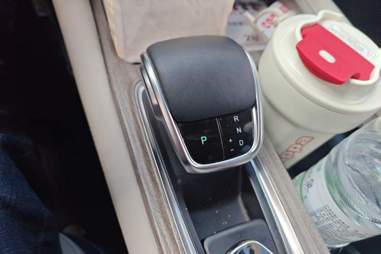 Used Chery Arrizo 8 2022 1.6T DCT Ya Gear Lever