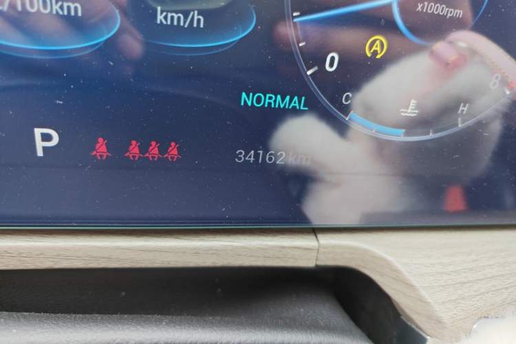 Used Chery Arrizo 8 2022 1.6T DCT Ya Odometer Close Up