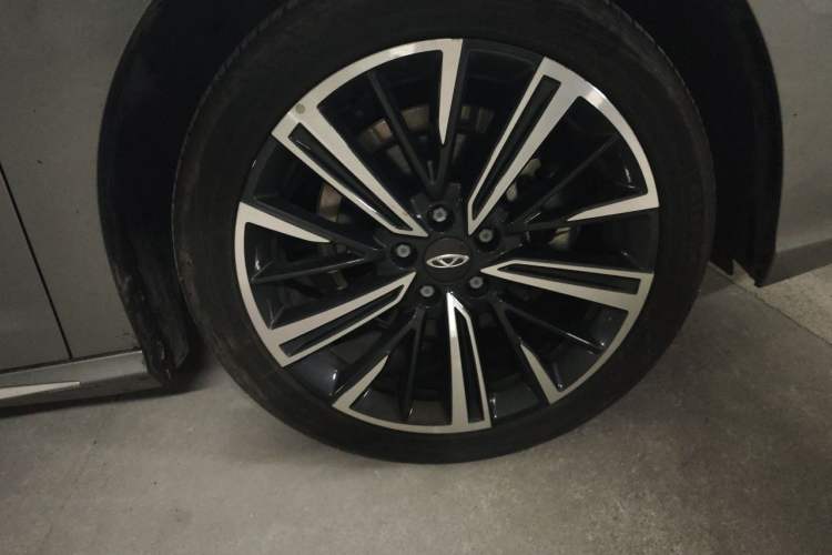 Used Chery Arrizo 8 2022 1.6T DCT Ya Right Front Wheel Hub