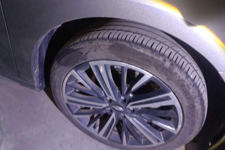 Used Chery Arrizo 8 2022 1.6T DCT Elite Right Front Wheel Hub