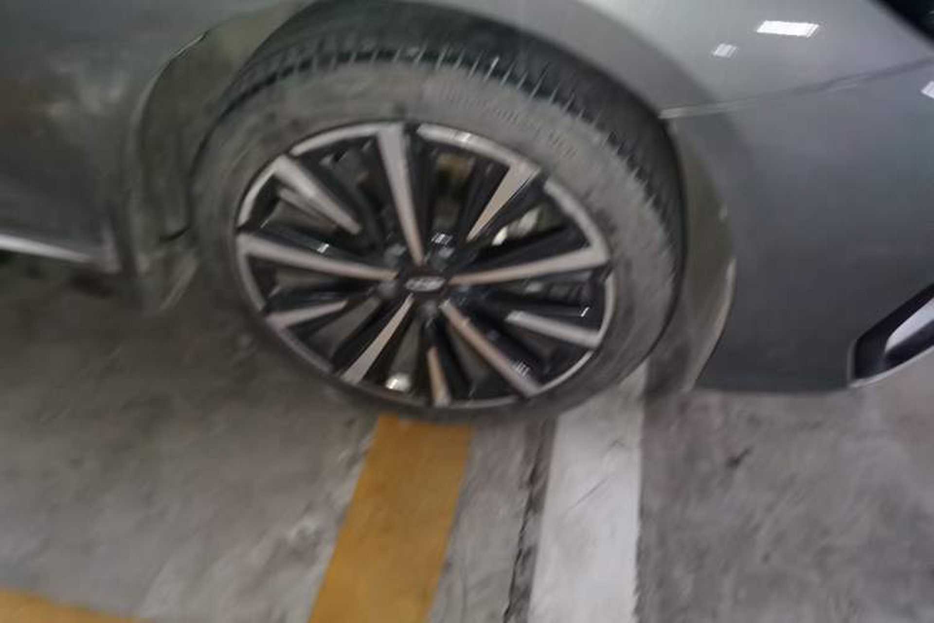 Used Chery Arrizo 8 2022 1.6T DCT Zhen Right Front Wheel Hub