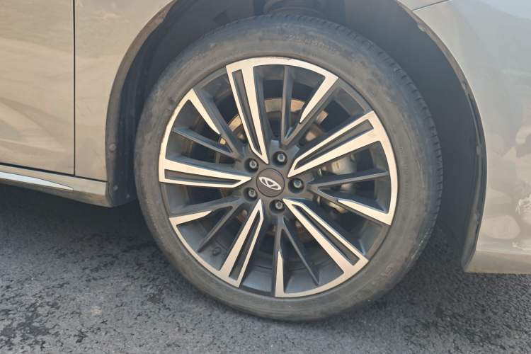 Used Chery Arrizo 8 2022 1.6T DCT Ya Right Front Wheel Hub