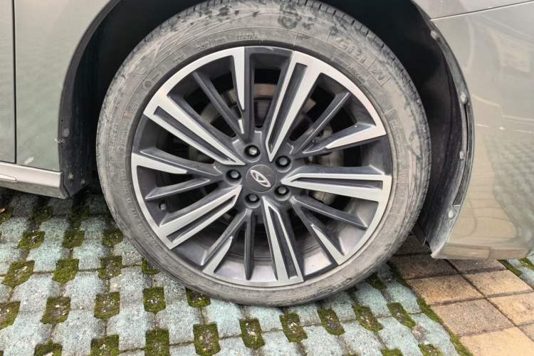 Used Chery Arrizo 8 2022 1.6T DCT Ya Right Front Wheel Hub